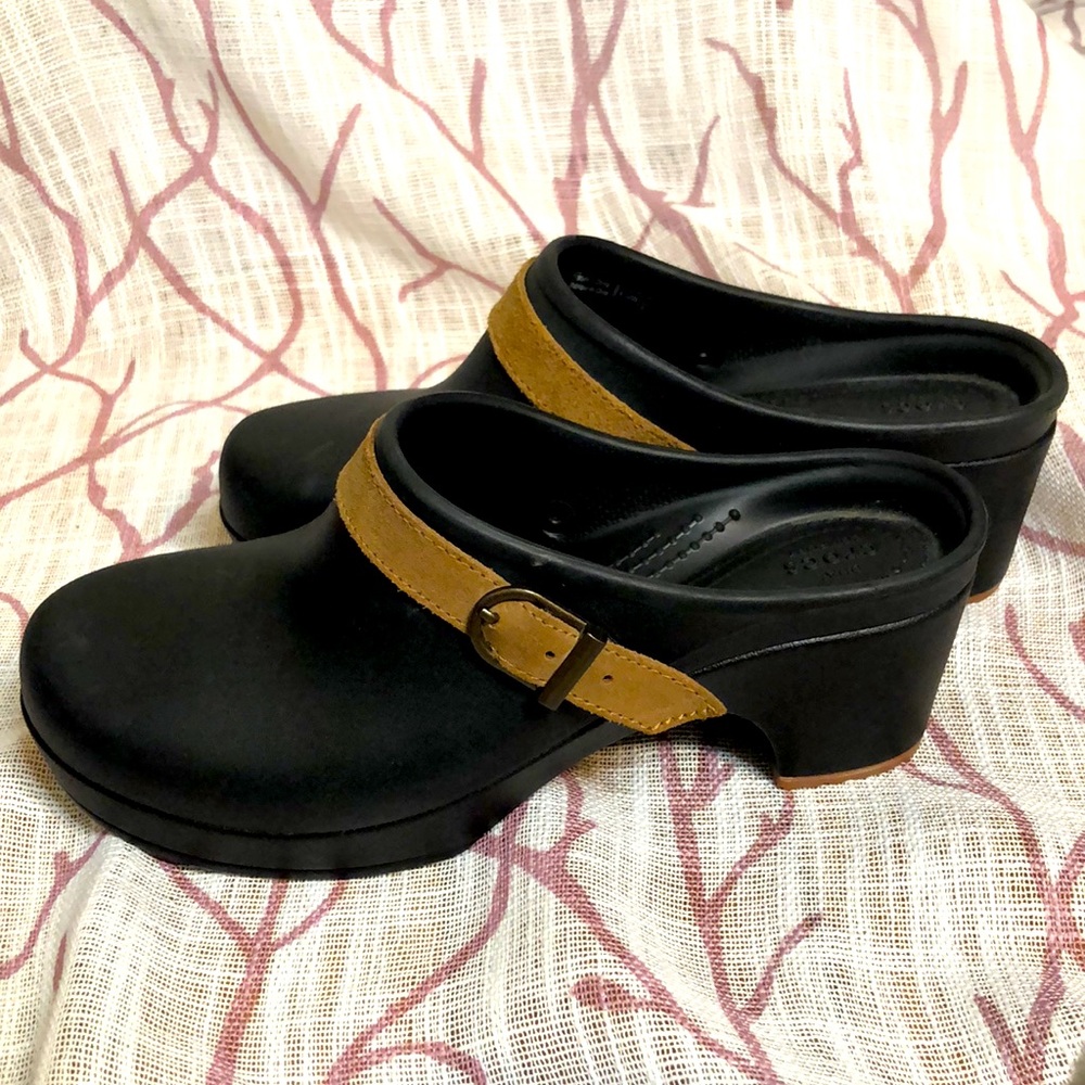 Black Crocs Heel Grip and Comfort